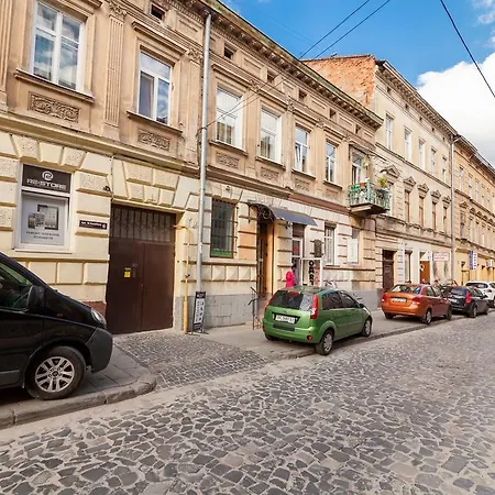 Near Opera Apartman Lviv